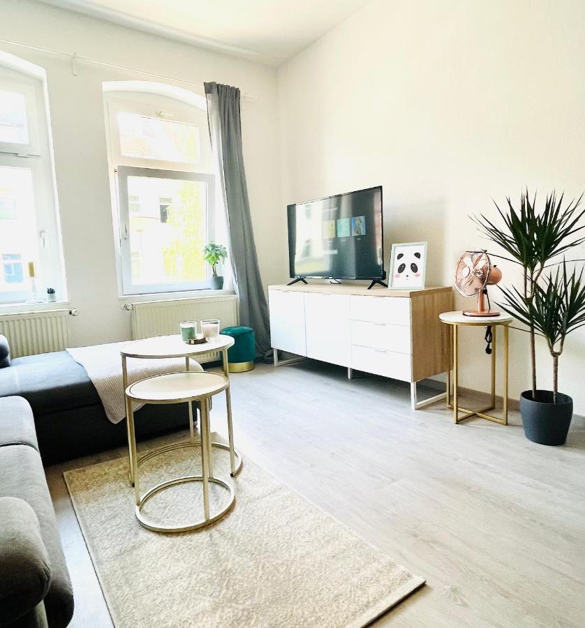 Renoviertes Apartment In Zentraler Lage - Wlan, Smart-Tv, Kueche, Balkon Und Queensize-Bett Fuer 4 Gaeste إرفورت المظهر الخارجي الصورة
